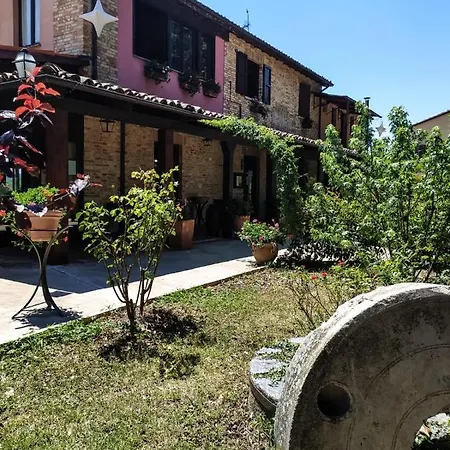 La Corte Sul Farm stay *